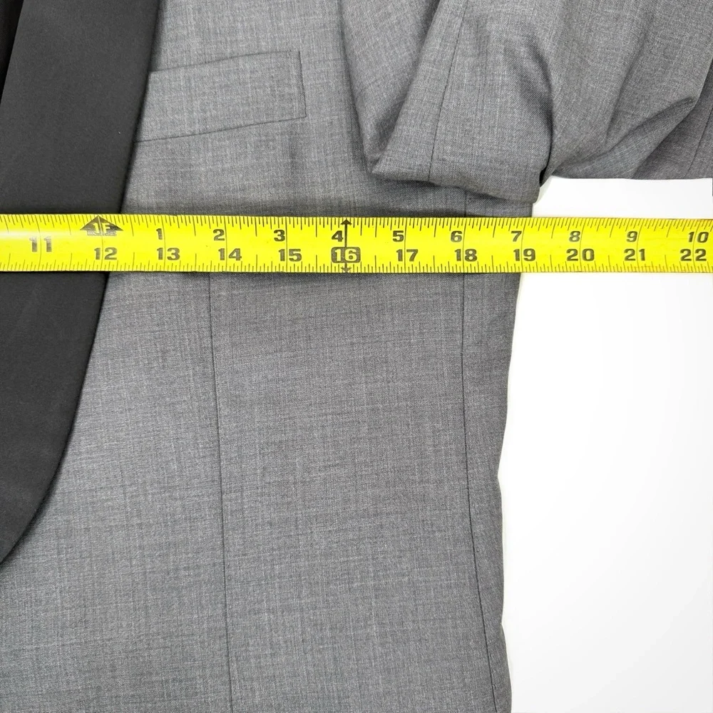 Brunello Cucinelli Silk & Wool Shawl Collar Formal Jacket | 38 - Picture 12 of 15
